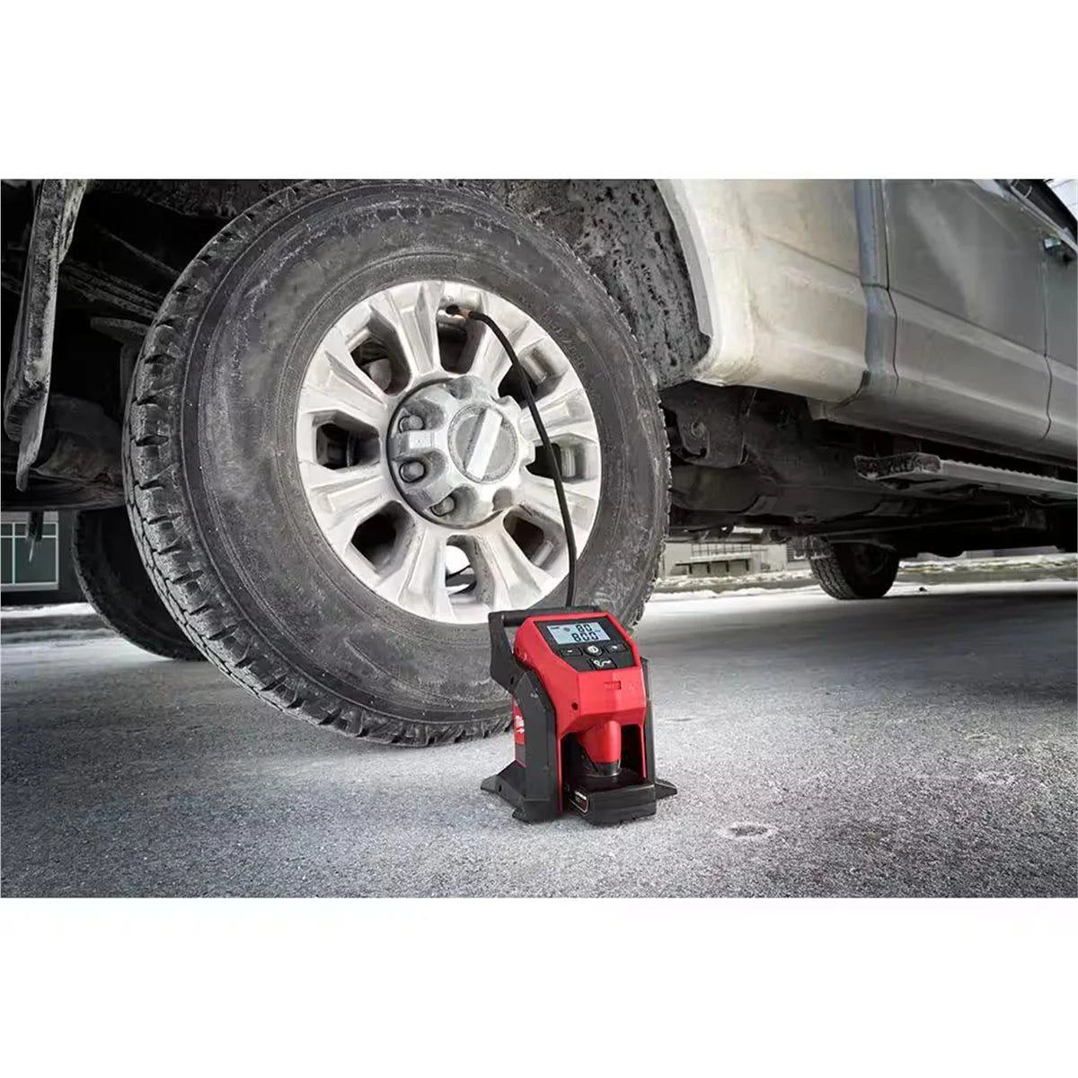 2475-21XC M12 Compact Inflator Kit